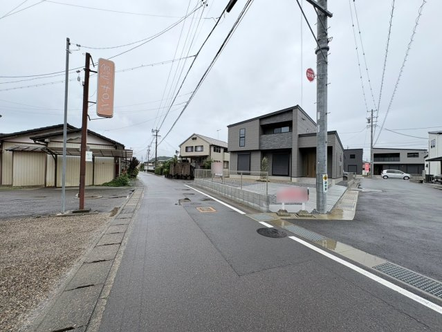 ダイマルタウン　関市稲河町第１　全９区画分譲の前面道路含む現地写真|■前面道路　■ヤマダ不動産　株式会社リライフ　
■夢のマイホーム購入をフルサポートします！