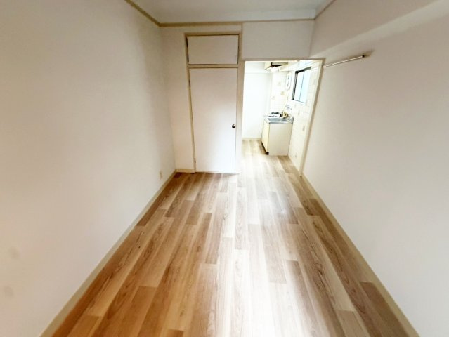 Renatus新大阪の内装