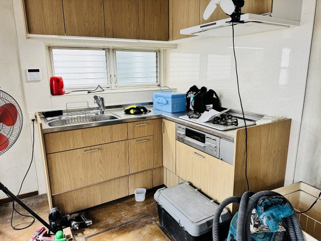 八王子市　中野上町　中古戸建てのキッチン|～現在リフォーム中、詳細は当社までお気軽にお問合せ下さい～