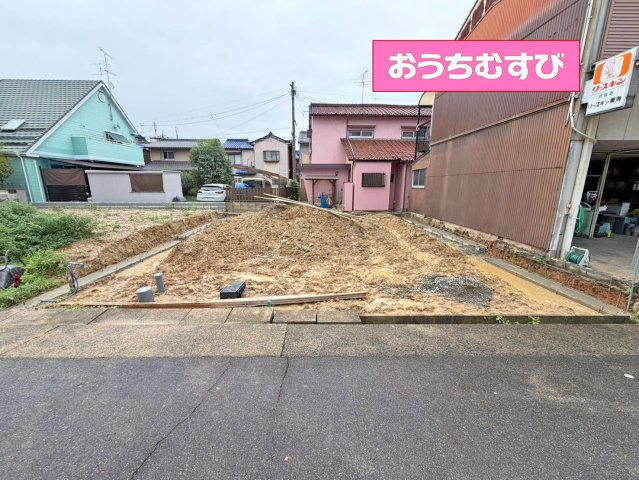 北区六が池町342番(全1棟)の前面道路含む現地写真