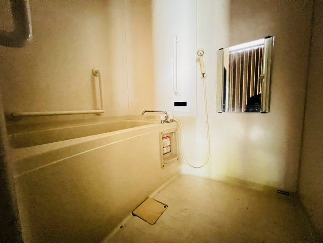 青葉町１丁目貸家の浴室