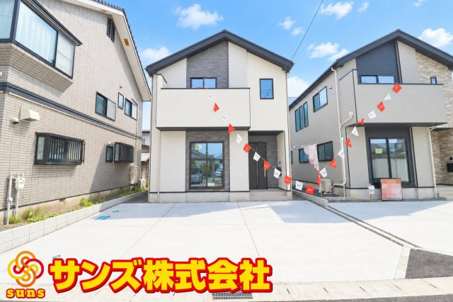 郡山市緑町　　　  ２号棟　　　桃見台小学校、郡山第５中学区　の外観|東側から見た駐車場を含む外観♪