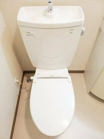 ドミール二子玉川園のトイレ|ゆったりとした空間のトイレです