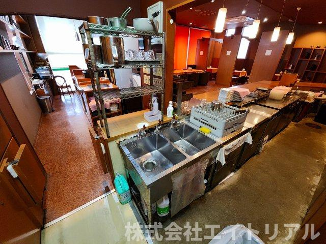 東郷町三ツ池3丁目　貸店舗の内装
