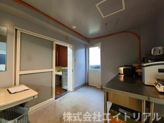 東郷町三ツ池3丁目　貸店舗の内装