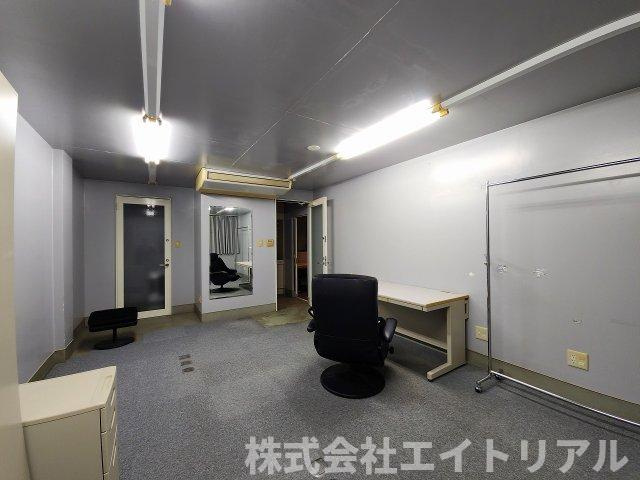 東郷町三ツ池3丁目　貸店舗の内装