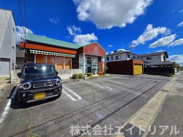 東郷町三ツ池3丁目　貸店舗の外観