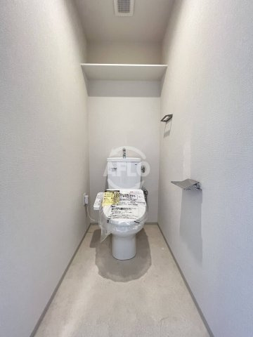 esteOeste難波元町のトイレ|esteOeste難波元町　温水洗浄便座