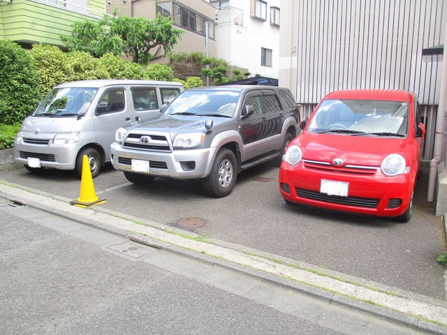 サンフレールの駐車場|駐車場の空きはご確認下さい
