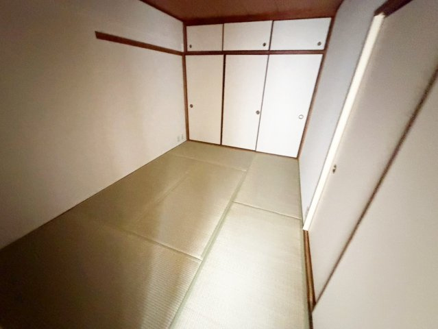 新大阪ファミール東館の和室
