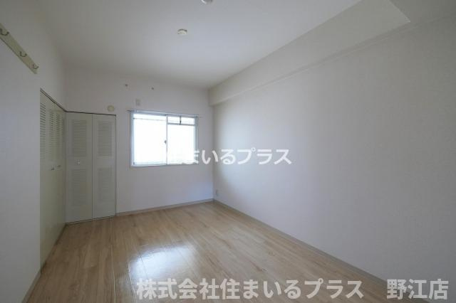 フレアコート京橋の寝室