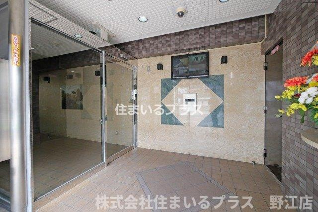 フレアコート京橋のエントランス