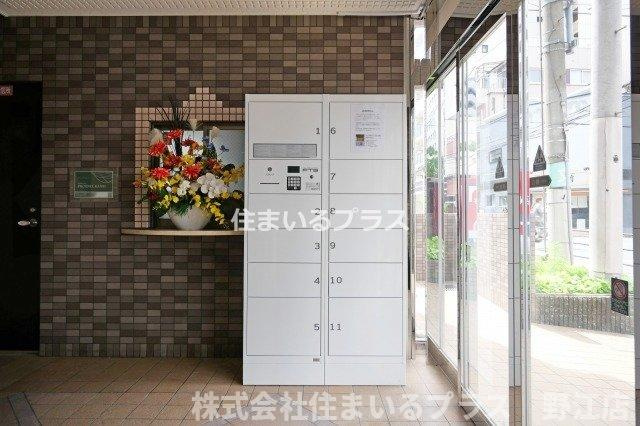 フレアコート京橋のエントランス