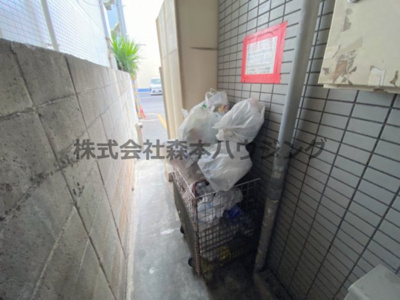 【その他共用部分】 | 　パレス守口 | 専用ごみ置き場です