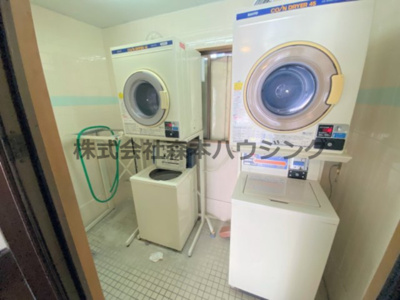 【その他共用部分】 | 　パレス守口 | コインランドリーがあります