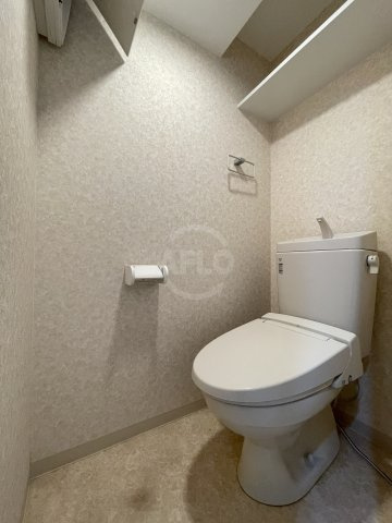 ラグゼ難波南のトイレ|Luxe難波南　温水洗浄便座