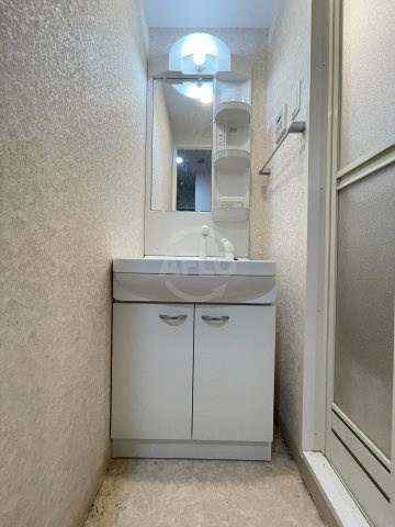 ラグゼ難波南の独立洗面台|Luxe難波南　独立洗面台