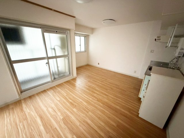 大京ビルマンション新大阪の居間・リビング