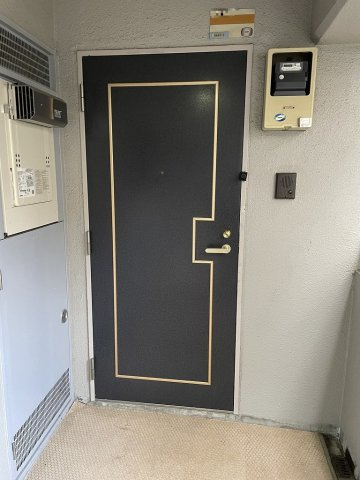 湯島台レジデンスの玄関