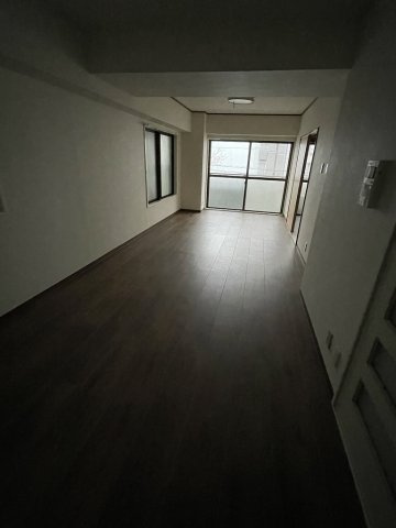 湯島台レジデンスの居間・リビング