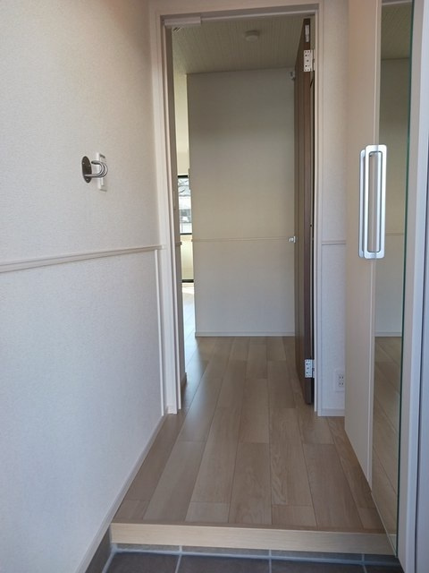 エクセレントヴィラ五番館の玄関