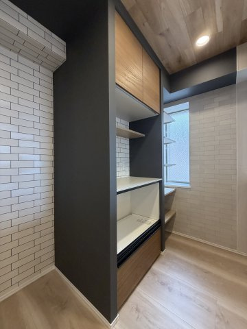 杉並区高円寺北２丁目の中古マンションのキッチン|カップボード