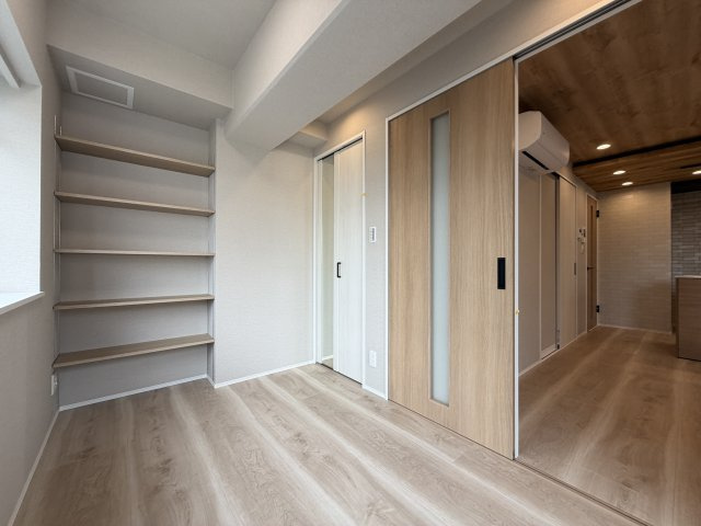 杉並区高円寺北２丁目の中古マンションの洋室|（約4.2帖）