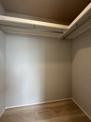 杉並区高円寺北２丁目の中古マンションの収納|ウォークインクローゼット