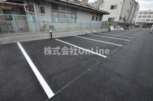 Mv.ms大阪新加美の駐車場