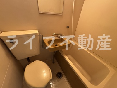 アイディール若江の洗面所|脱衣スペースもあります