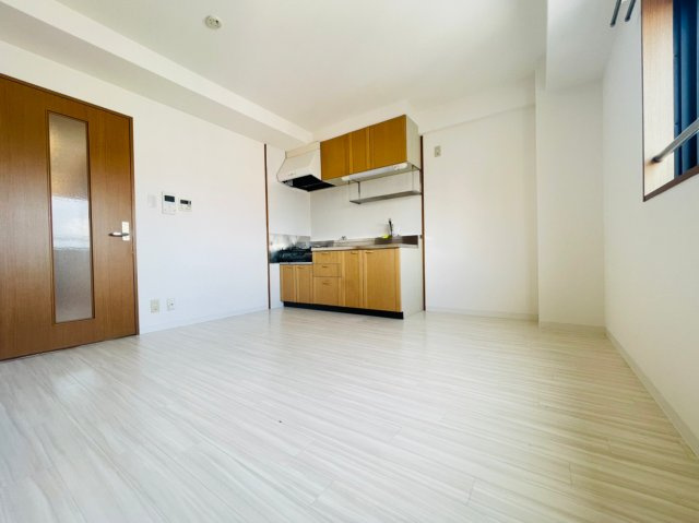 【居間・リビング】 | ルポンヴェール | 同マンション別部屋参考写真