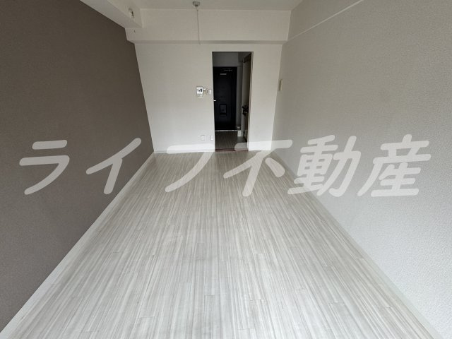 アヴァンティ玉造の内装|明るい色調の室内です
