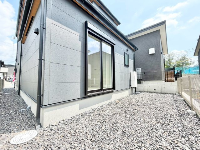 リーブルガーデン　瀬戸市塩草が丘第2の庭|お庭では家庭菜園やガーデニングを楽しめ、夫婦二人のちょっとした趣味の時間を気持ちよく過ごせる空間です。									
									