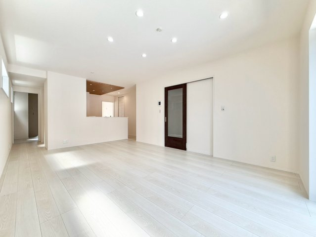 リーブルガーデン　瀬戸市塩草が丘第2の居間・リビング|家族が自然と集まる広々としたリビング。お子様の成長を見守りながら過ごせます。									
									