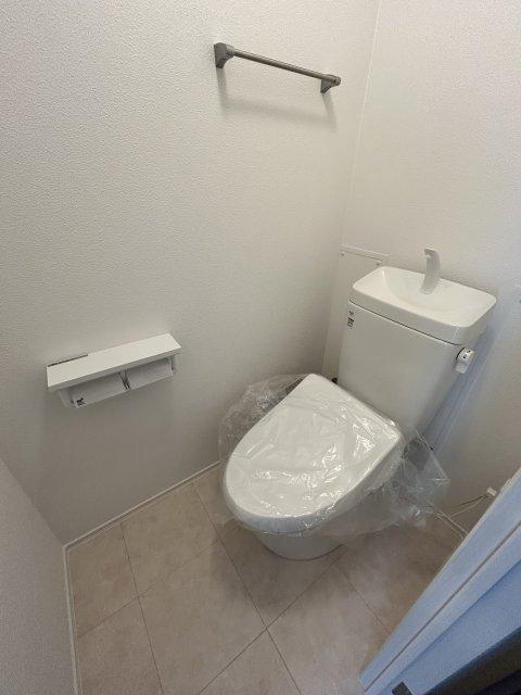 ロイヤルハイツ上本町のトイレ
