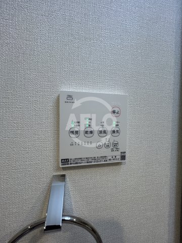 サンメイプル上新庄の洗面所|浴室乾燥機
