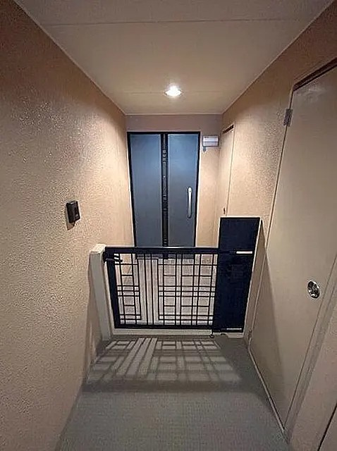 神戸市中央区海岸通５丁目の賃貸マンションのエントランス