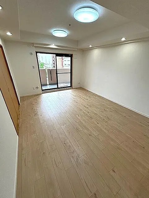 神戸市中央区海岸通５丁目の賃貸マンションの居間・リビング