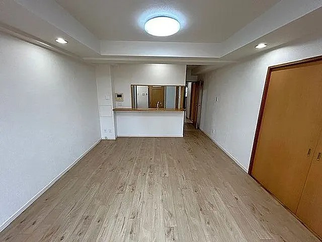 神戸市中央区海岸通５丁目の賃貸マンションの居間・リビング