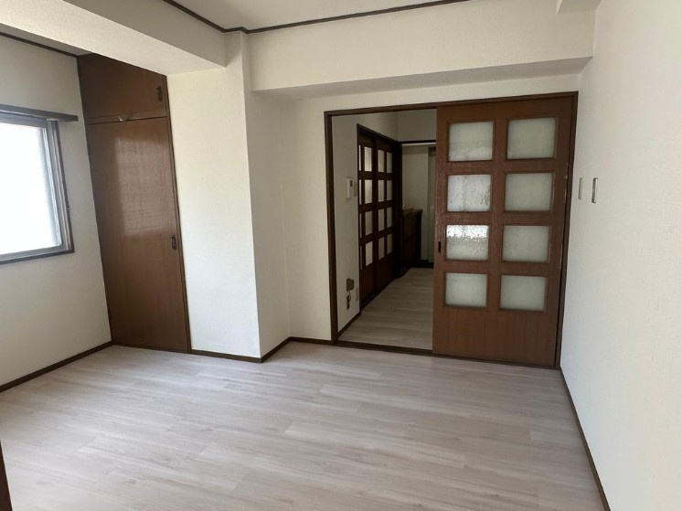 神戸市灘区水道筋４丁目の賃貸マンションの居間・リビング