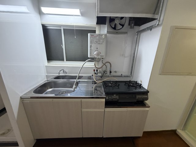 神戸市中央区下山手通３丁目の賃貸マンションのキッチン