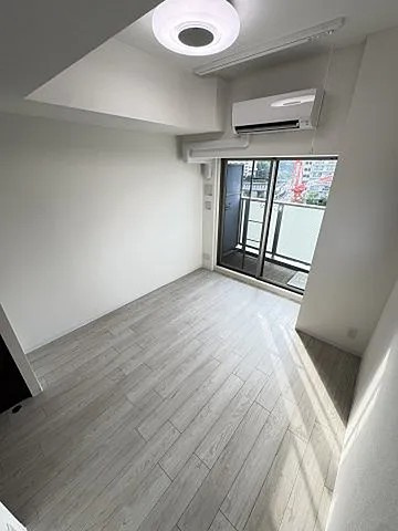 神戸市中央区下山手通９丁目の賃貸マンションの居間・リビング