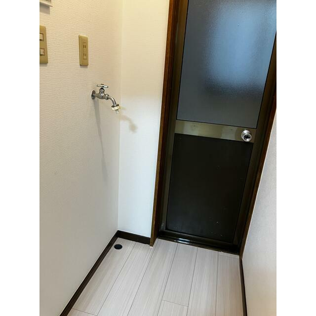 神戸市灘区中原通１丁目のアパートの玄関