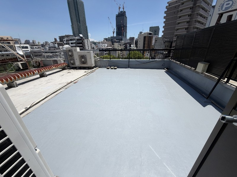神戸市中央区加納町３丁目の賃貸マンションのバルコニー
