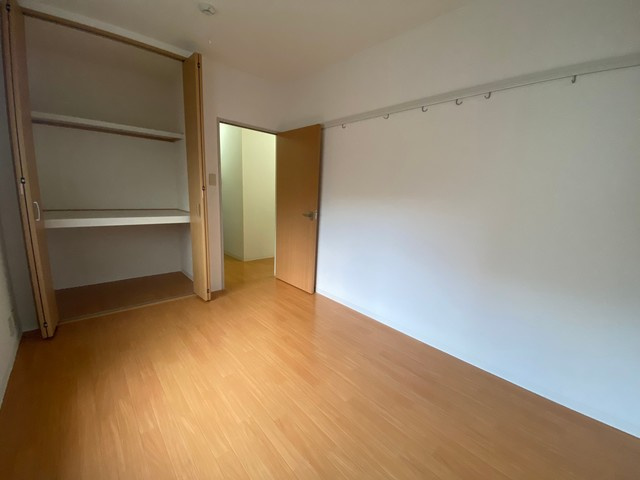 芦屋市清水町のアパートの居間・リビング