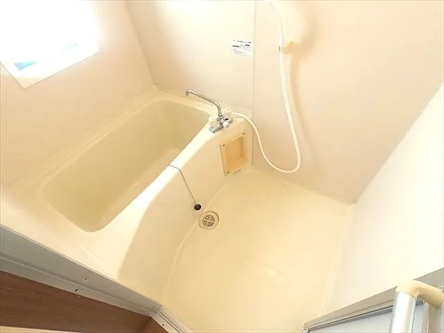 神戸市東灘区御影中町６丁目のアパートの浴室