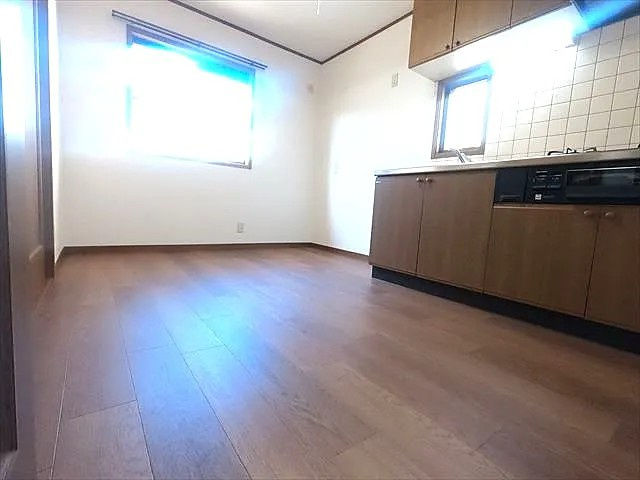 神戸市東灘区御影中町６丁目のアパートの居間・リビング