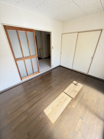 神戸市灘区岩屋北町５丁目の賃貸マンションの居間・リビング