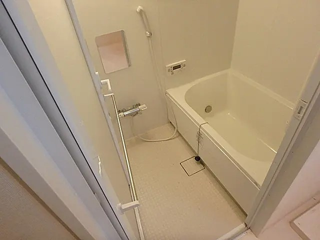 西宮市大屋町の賃貸マンションの浴室