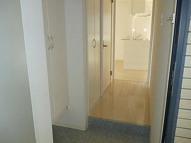 西宮市大屋町の賃貸マンションの玄関